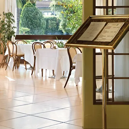 Hotel Airone Isola D'elba 4*